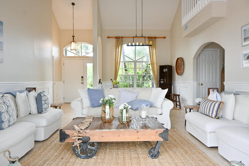 MEADOWLAND COVE 1 OF WELLINGTON - Residential Lease