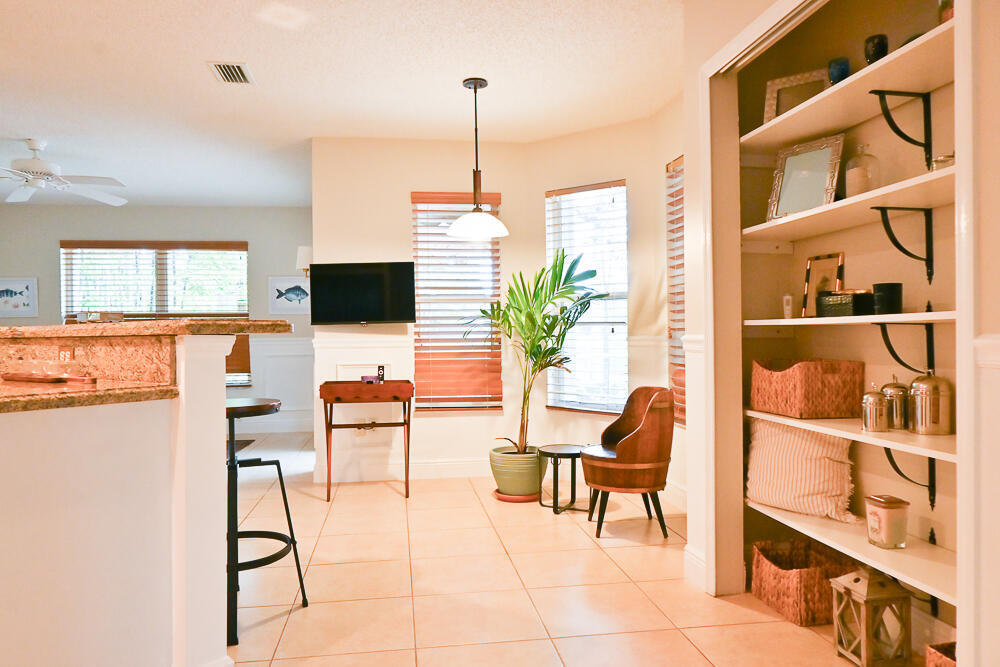 MEADOWLAND COVE 1 OF WELLINGTON - Residential Lease