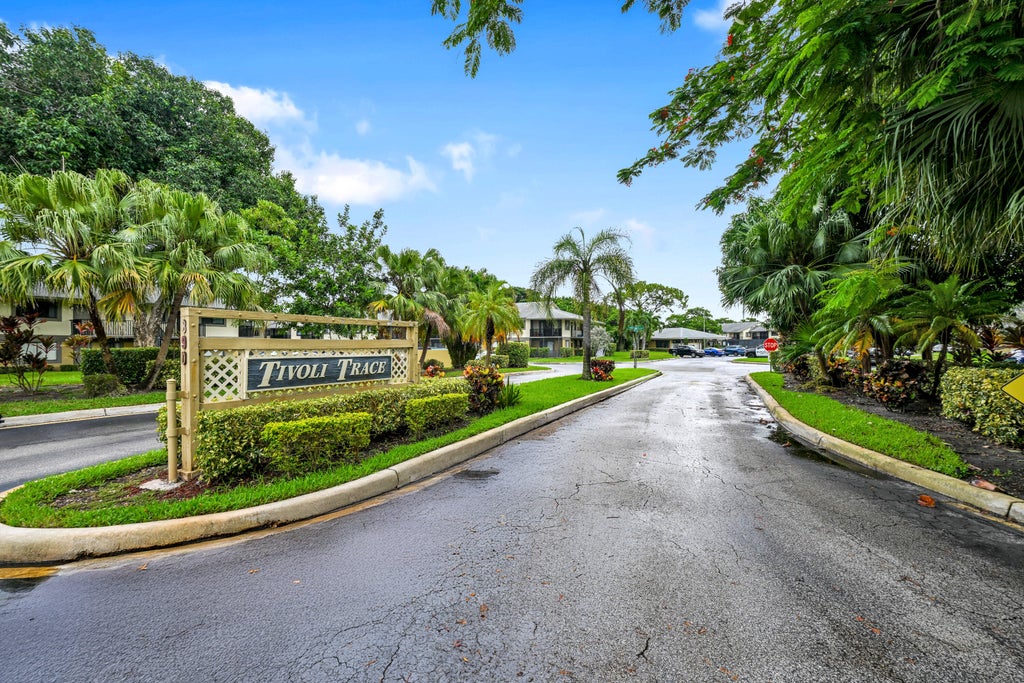 Photo of 522 Trace Circle #102, Deerfield Beach, FL 33441 (MLS # B26060126)