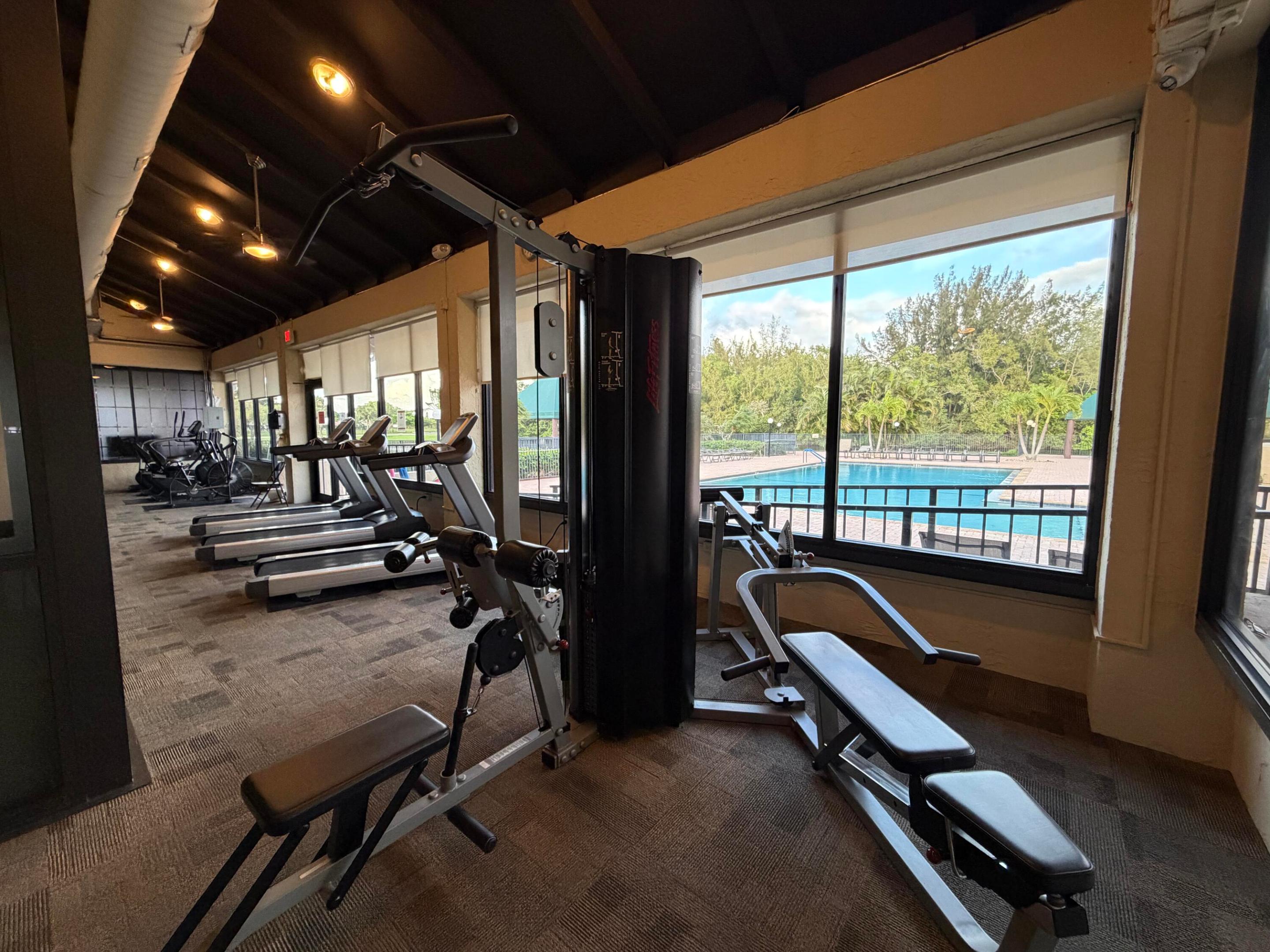 PARKWALK 4 - Residential