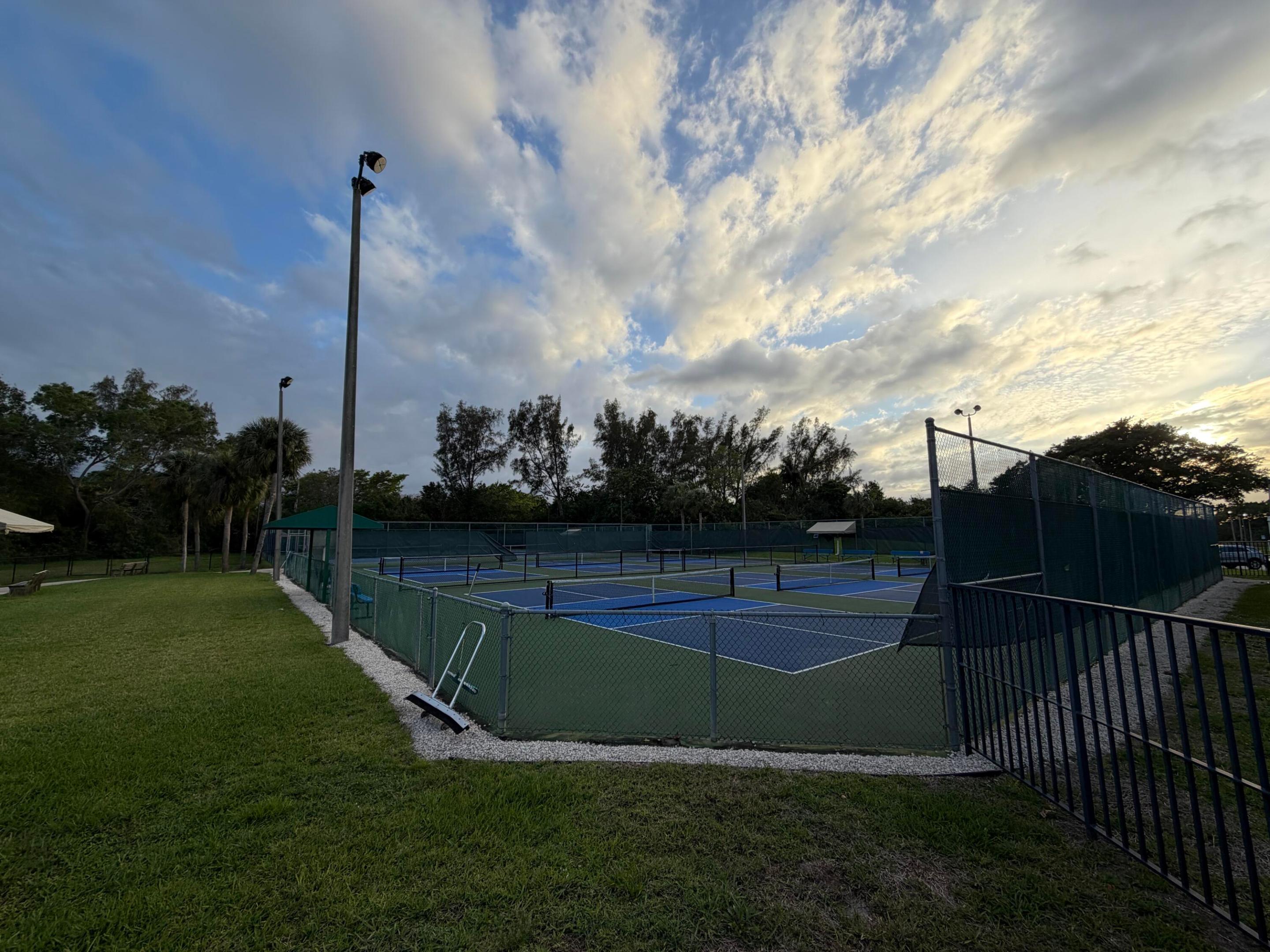 PARKWALK 4 - Residential