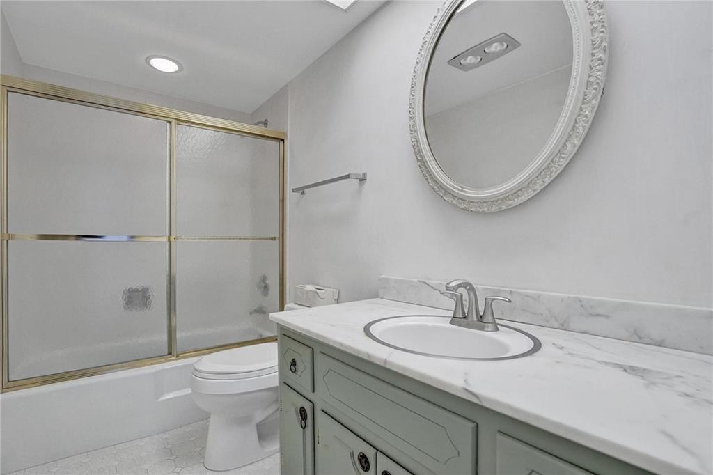 Plaza East - Residential