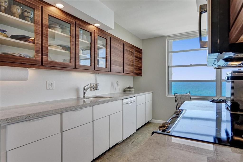 Plaza East - Residential