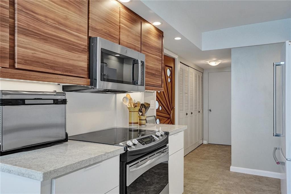 Plaza East - Residential