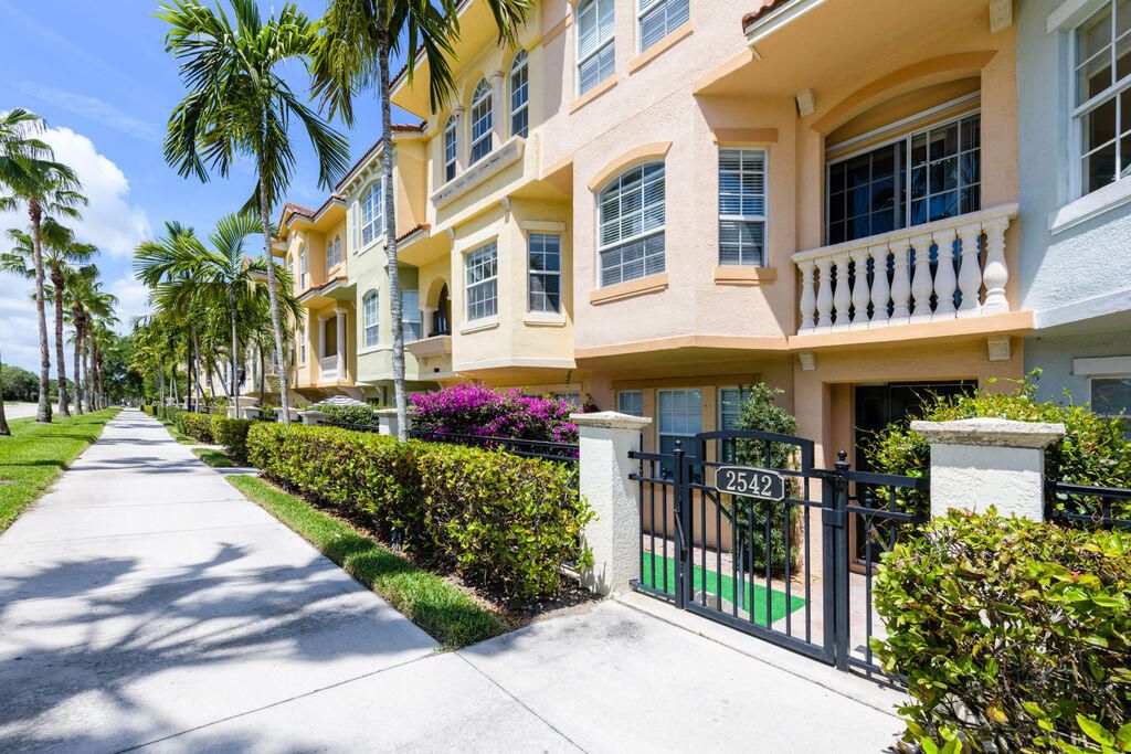 Photo of 2542 Gardens Parkway, Palm Beach Gardens, FL 33410 (MLS # R10880464)