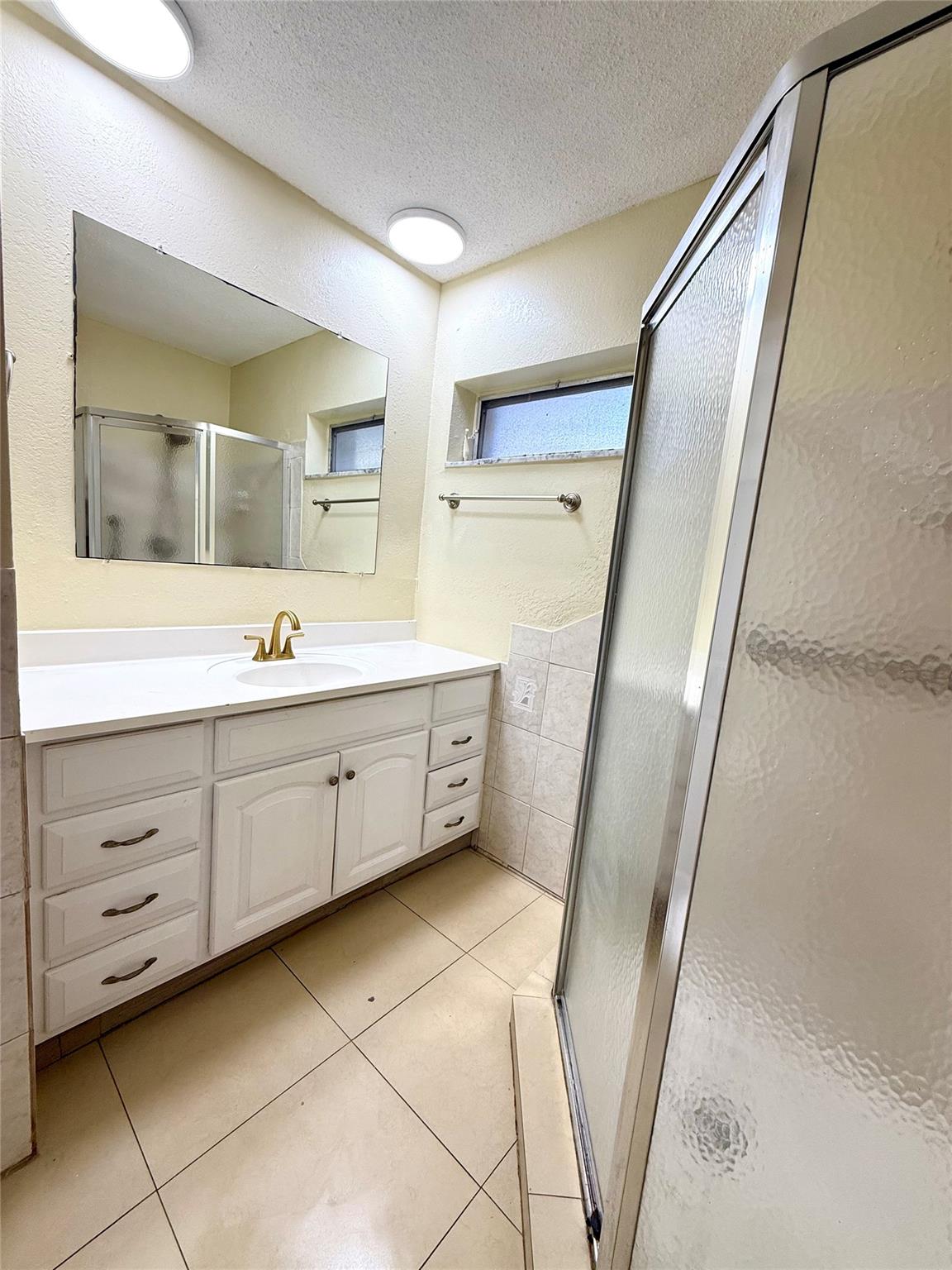 OAKLAND ESTATES NORTH 2 S - Residential Lease