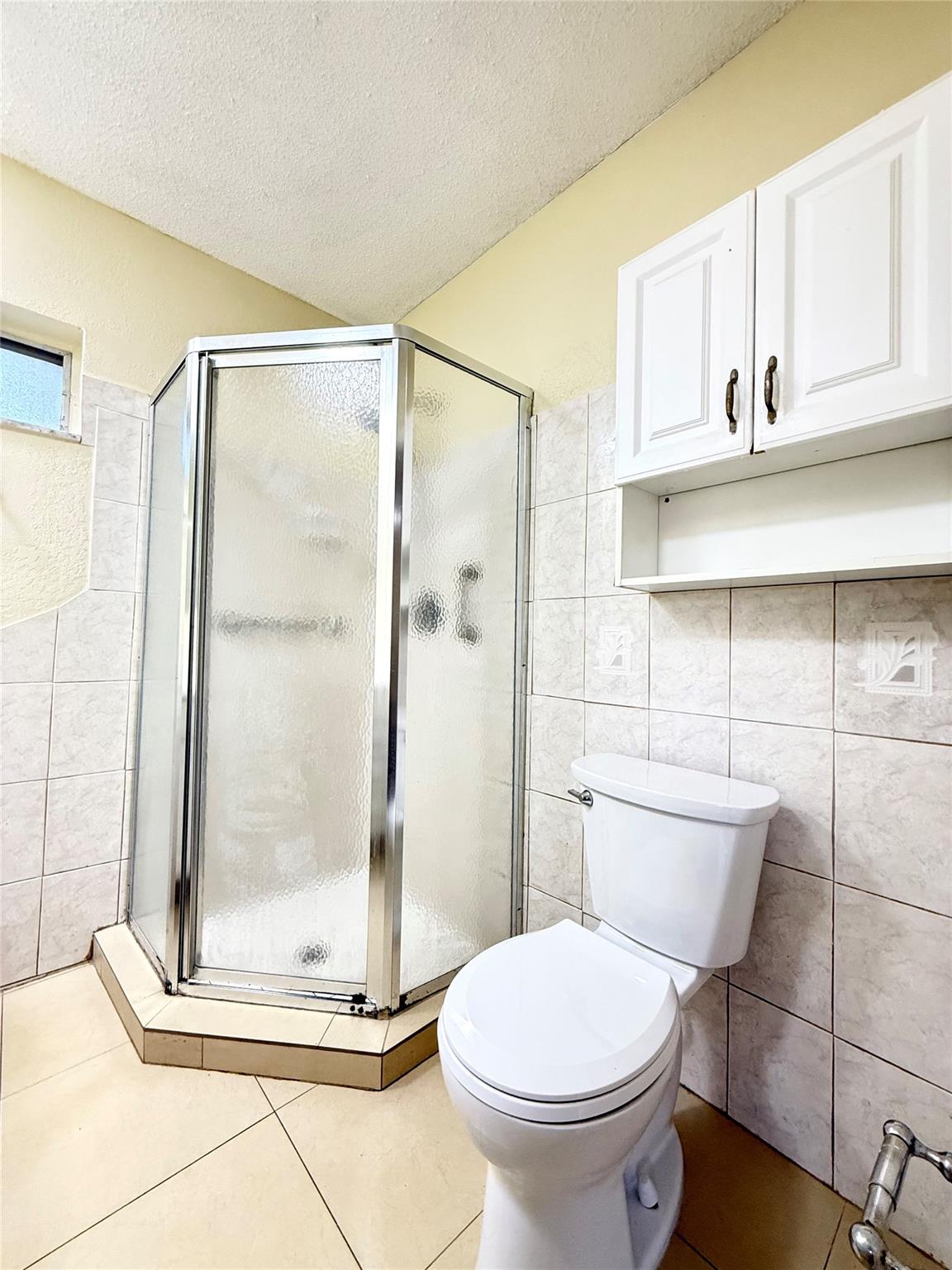 OAKLAND ESTATES NORTH 2 S - Residential Lease