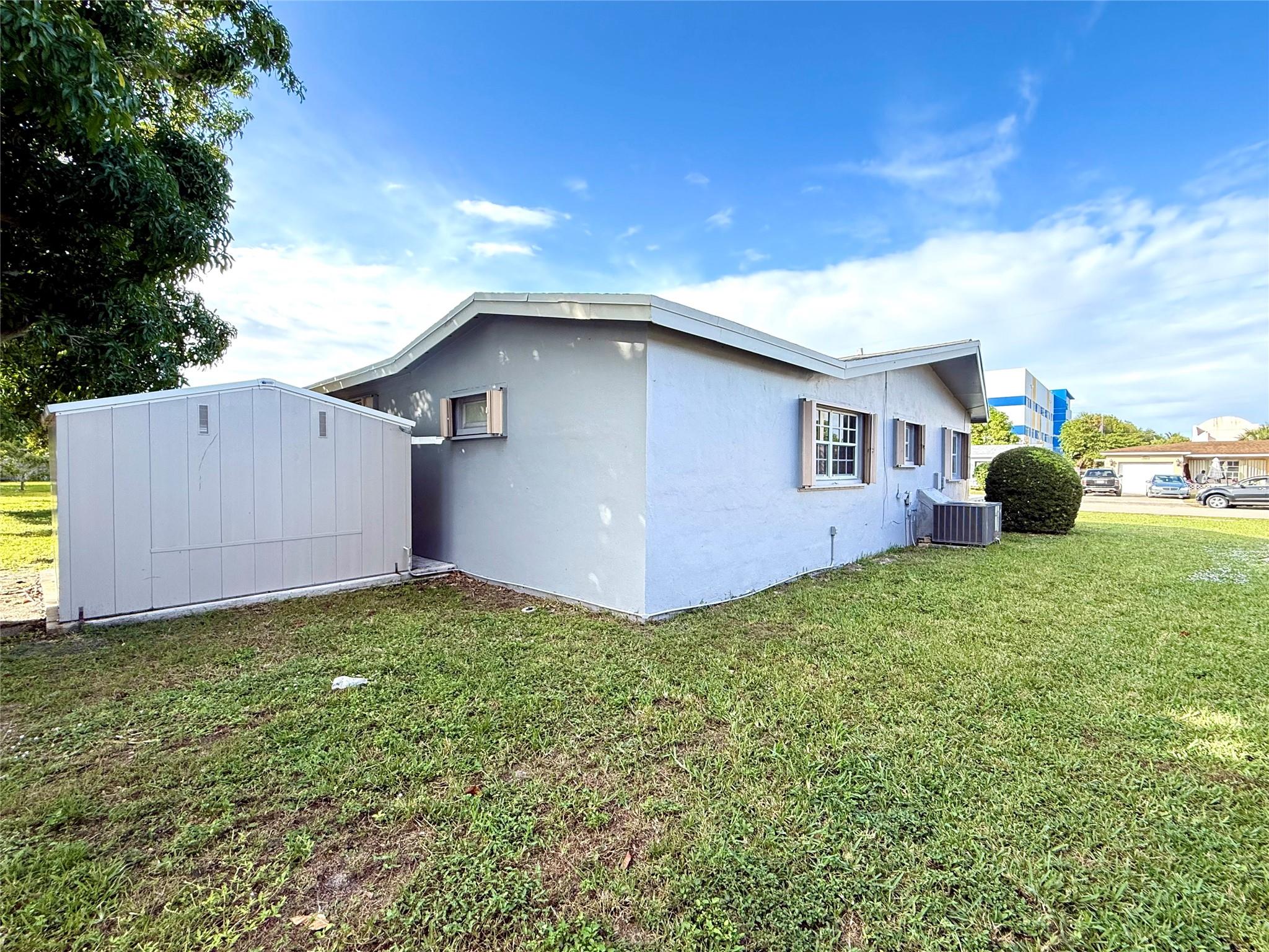 OAKLAND ESTATES NORTH 2 S - Residential Lease