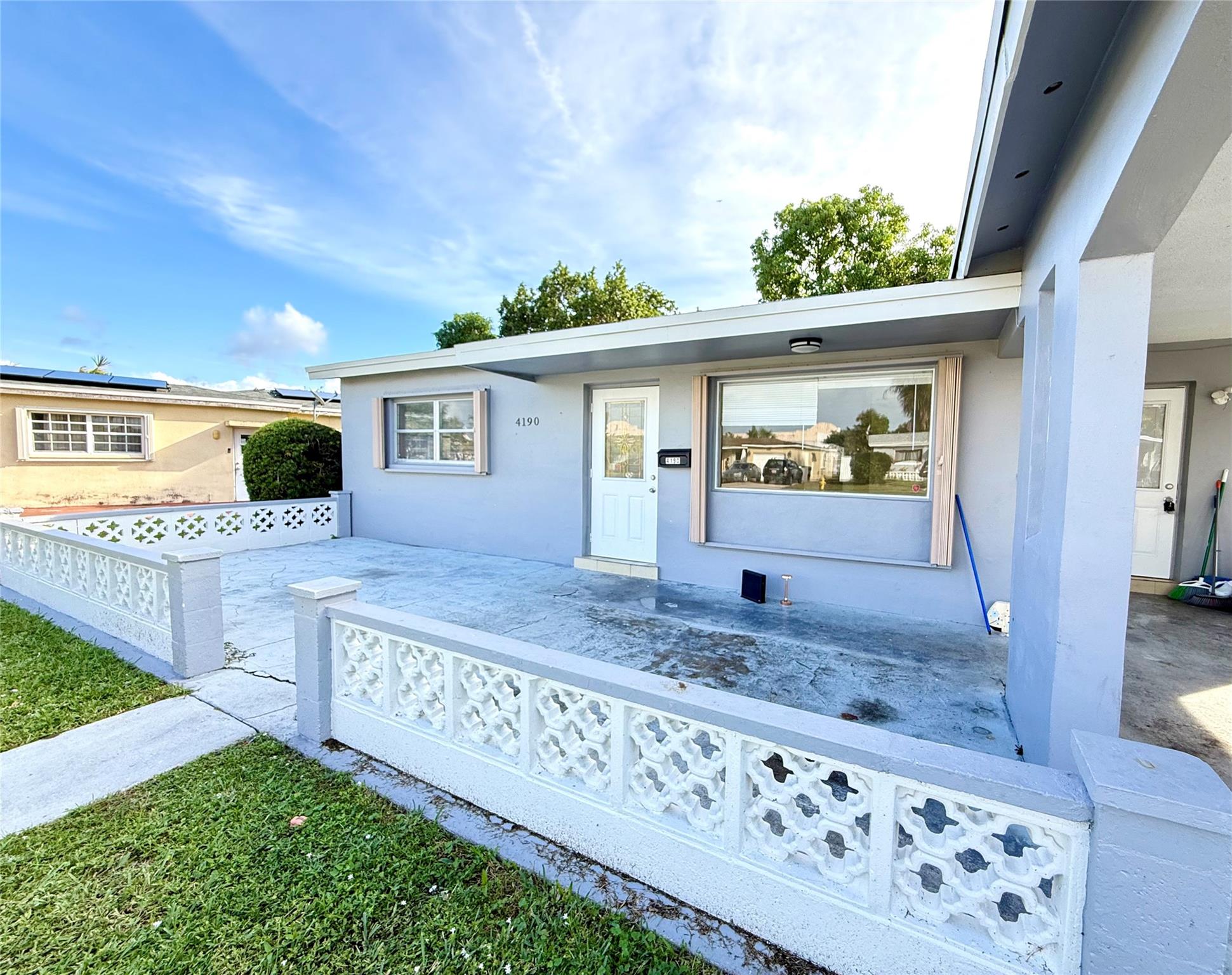 OAKLAND ESTATES NORTH 2 S - Residential Lease