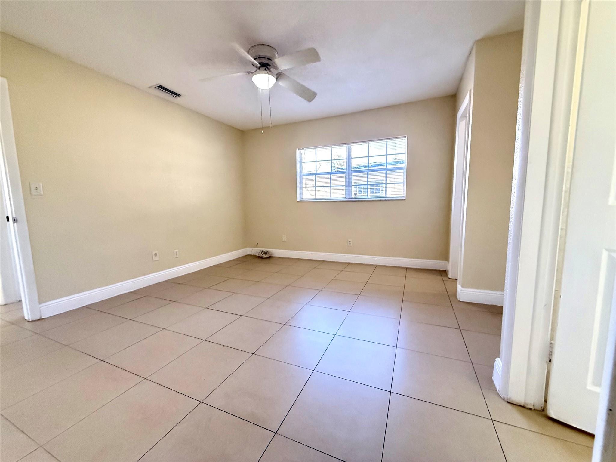 OAKLAND ESTATES NORTH 2 S - Residential Lease