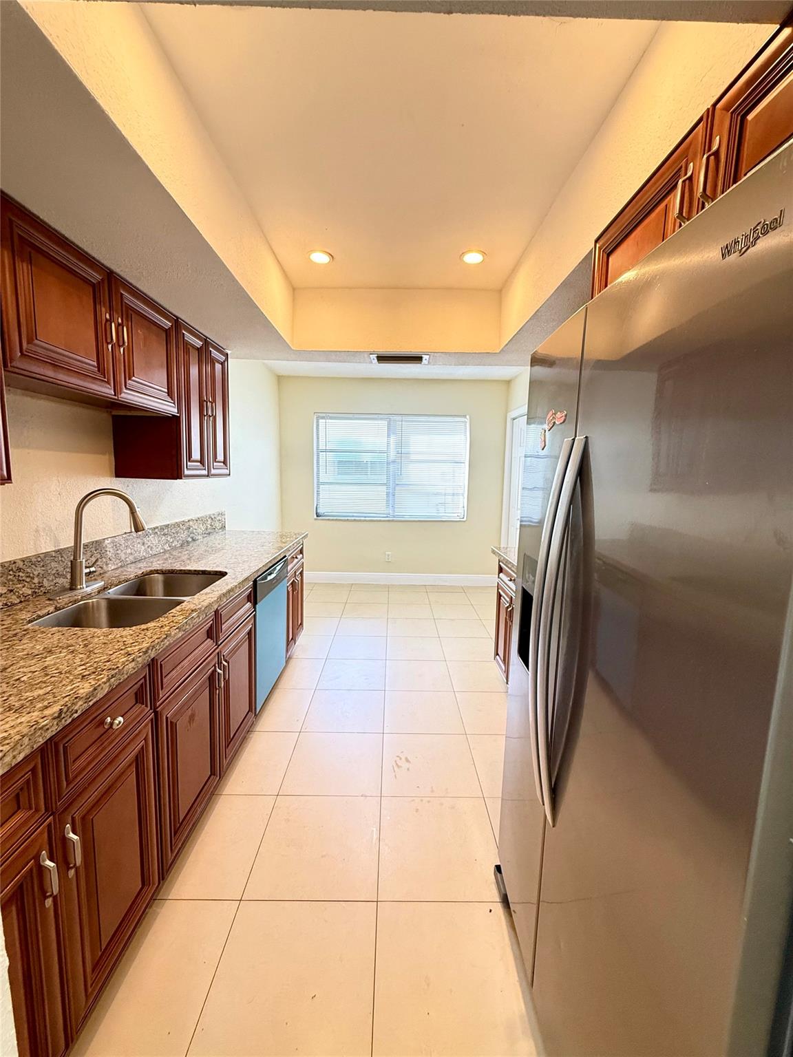 OAKLAND ESTATES NORTH 2 S - Residential Lease