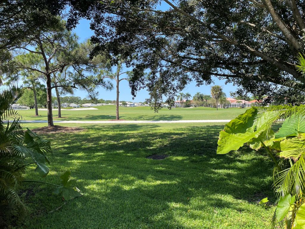 Photo of 91 Admirals Court Ct, Palm Beach Gardens, FL 33418 (MLS # R10786818)