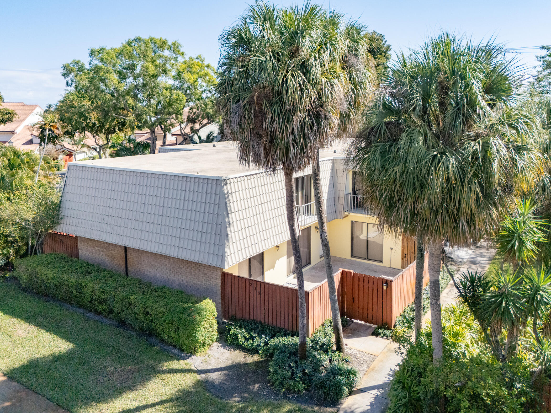 EMBASSY PARK CONDO - Residential