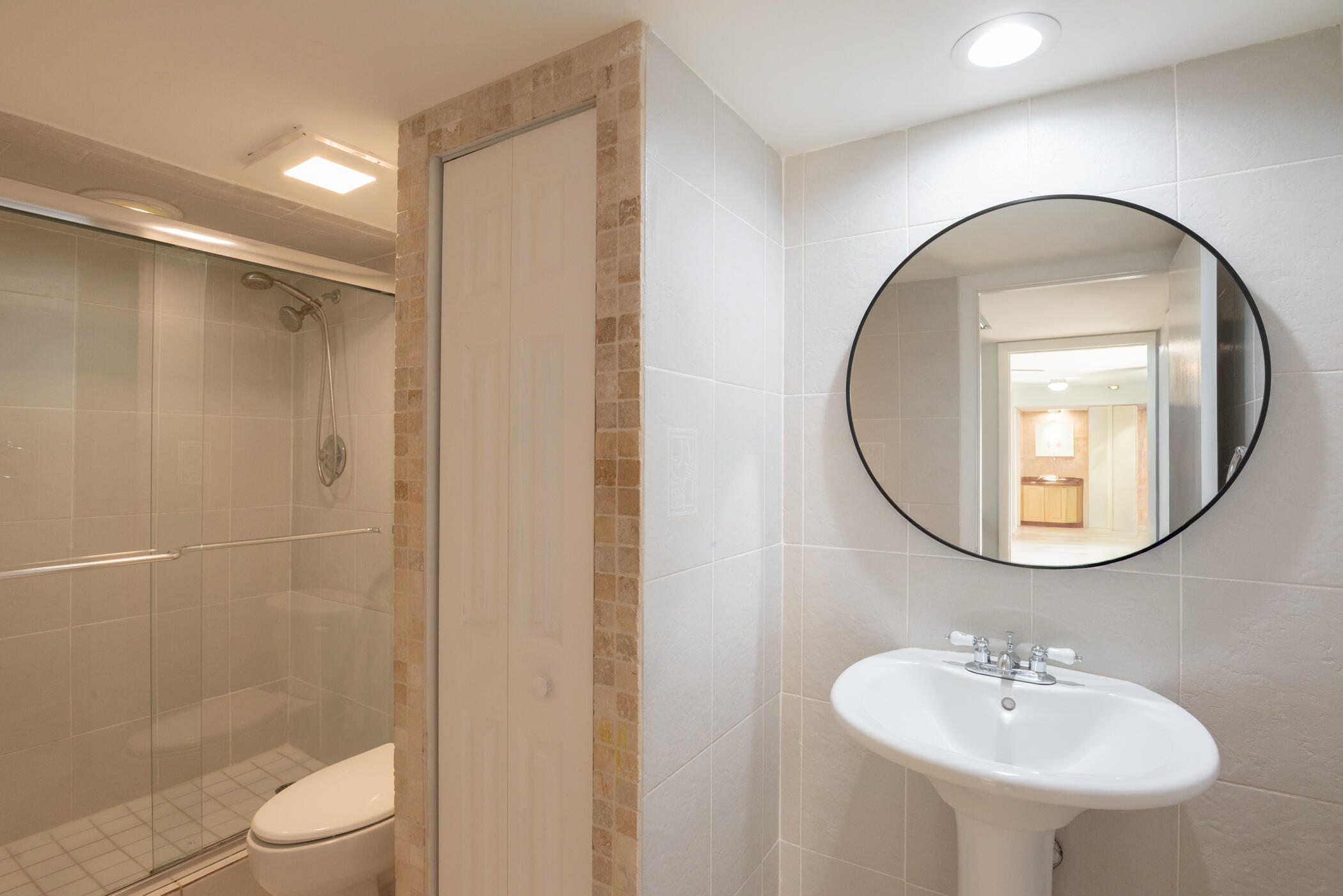 EMBASSY PARK CONDO - Residential