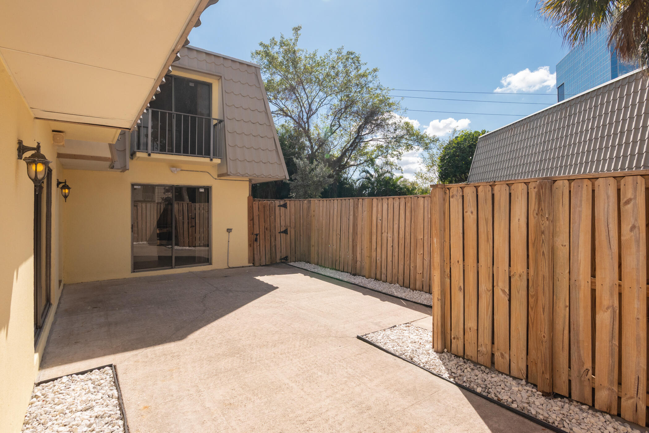 EMBASSY PARK CONDO - Residential