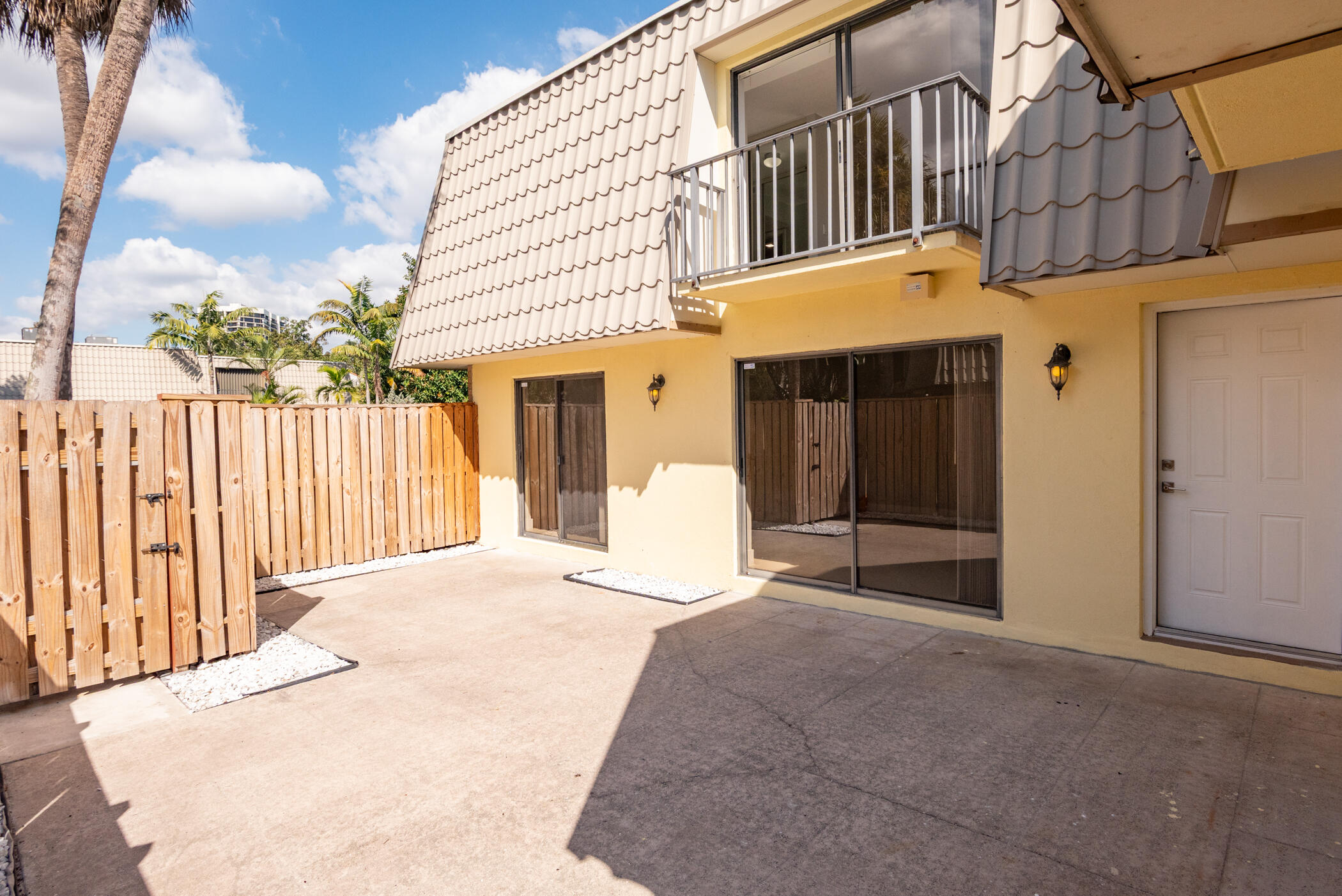 EMBASSY PARK CONDO - Residential