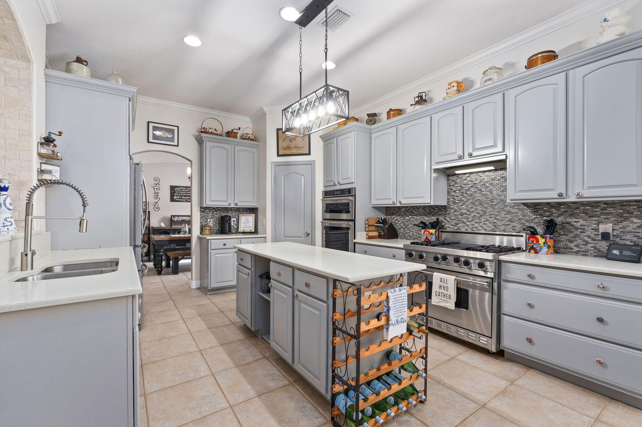 PALM LAKE GARDENS - Residential