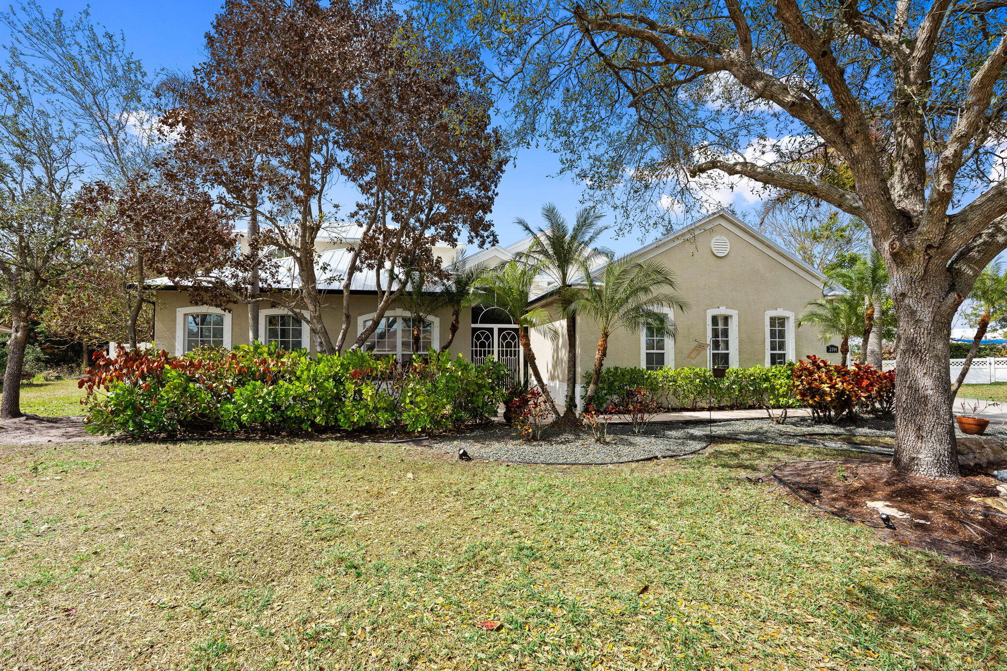 2704 Serenity Circle N