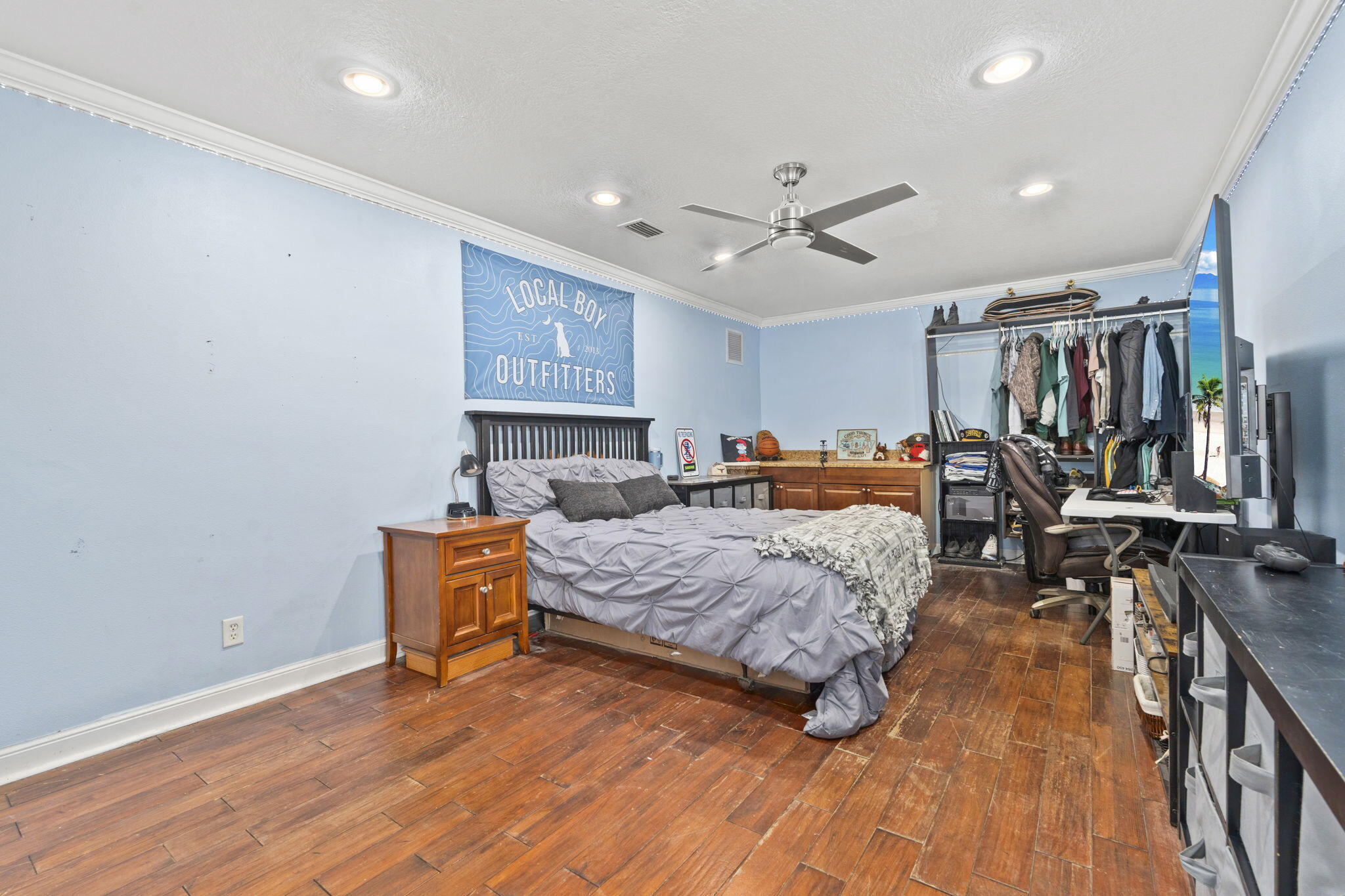 PALM LAKE GARDENS - Residential