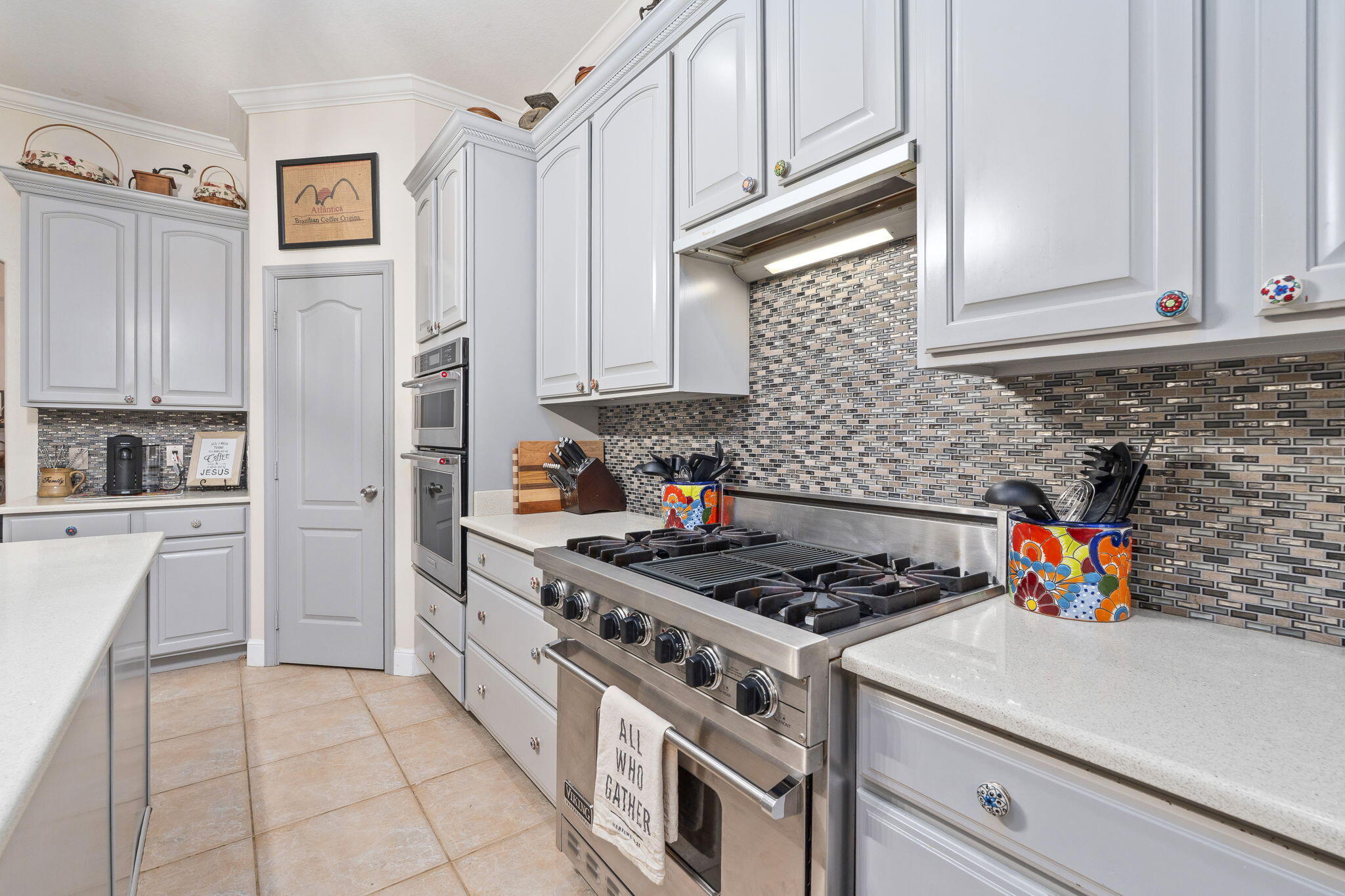 PALM LAKE GARDENS - Residential