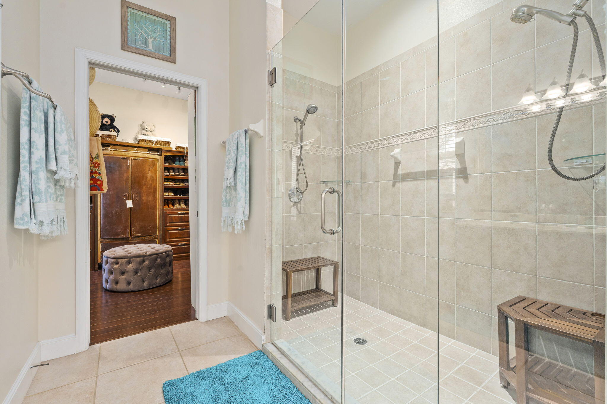 PALM LAKE GARDENS - Residential