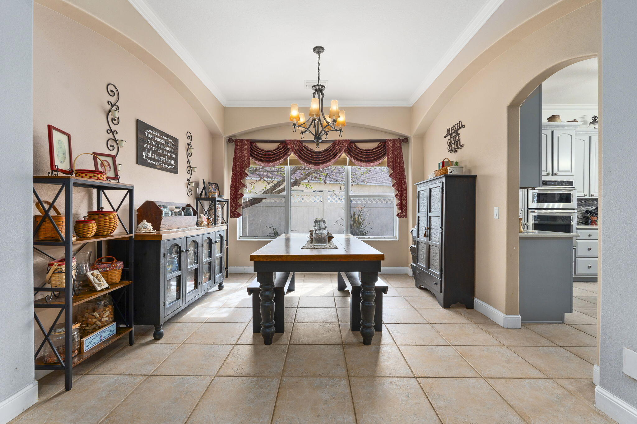 PALM LAKE GARDENS - Residential