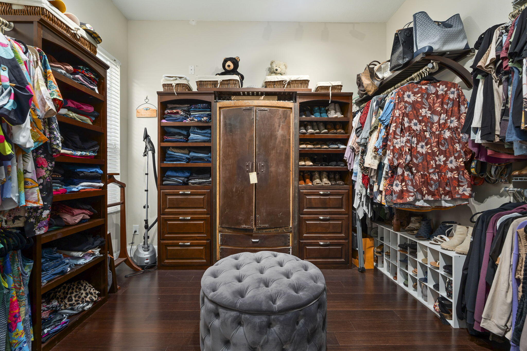 PALM LAKE GARDENS - Residential