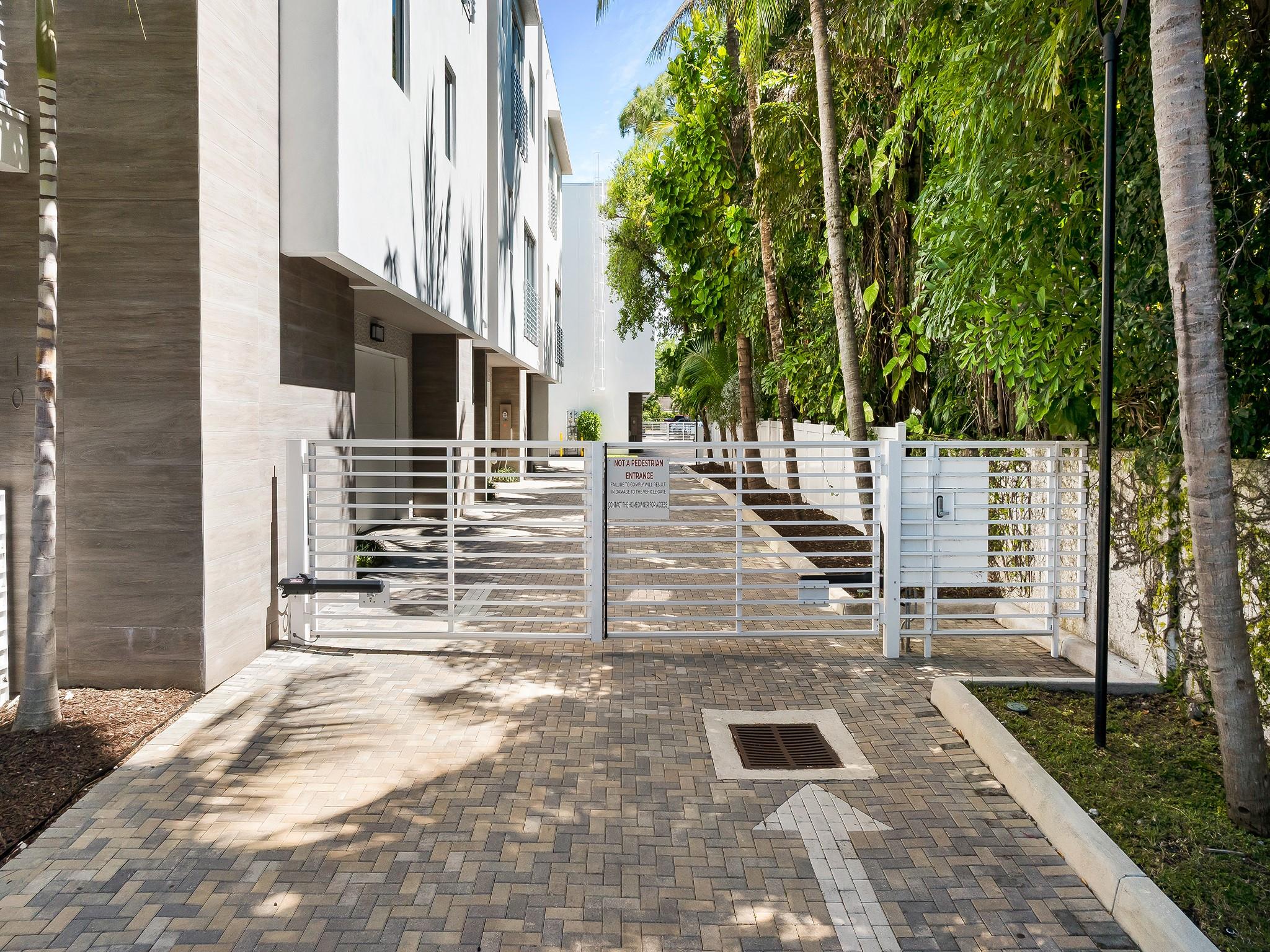 The Beverly Las Olas - Residential