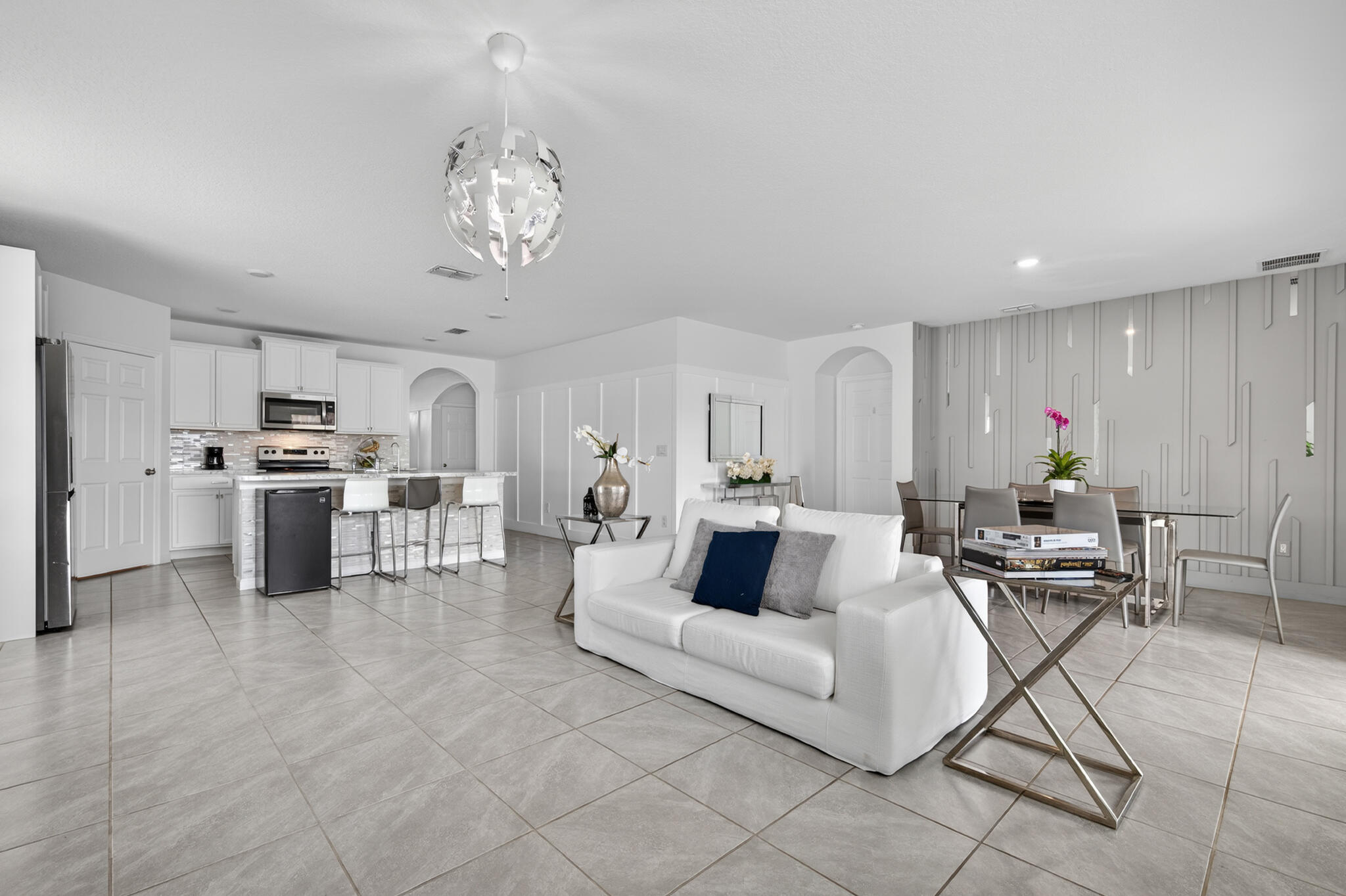 PORT ST LUCIE SECT 25 REPLAT OF LOT 11 BLOCK 24 - Residential