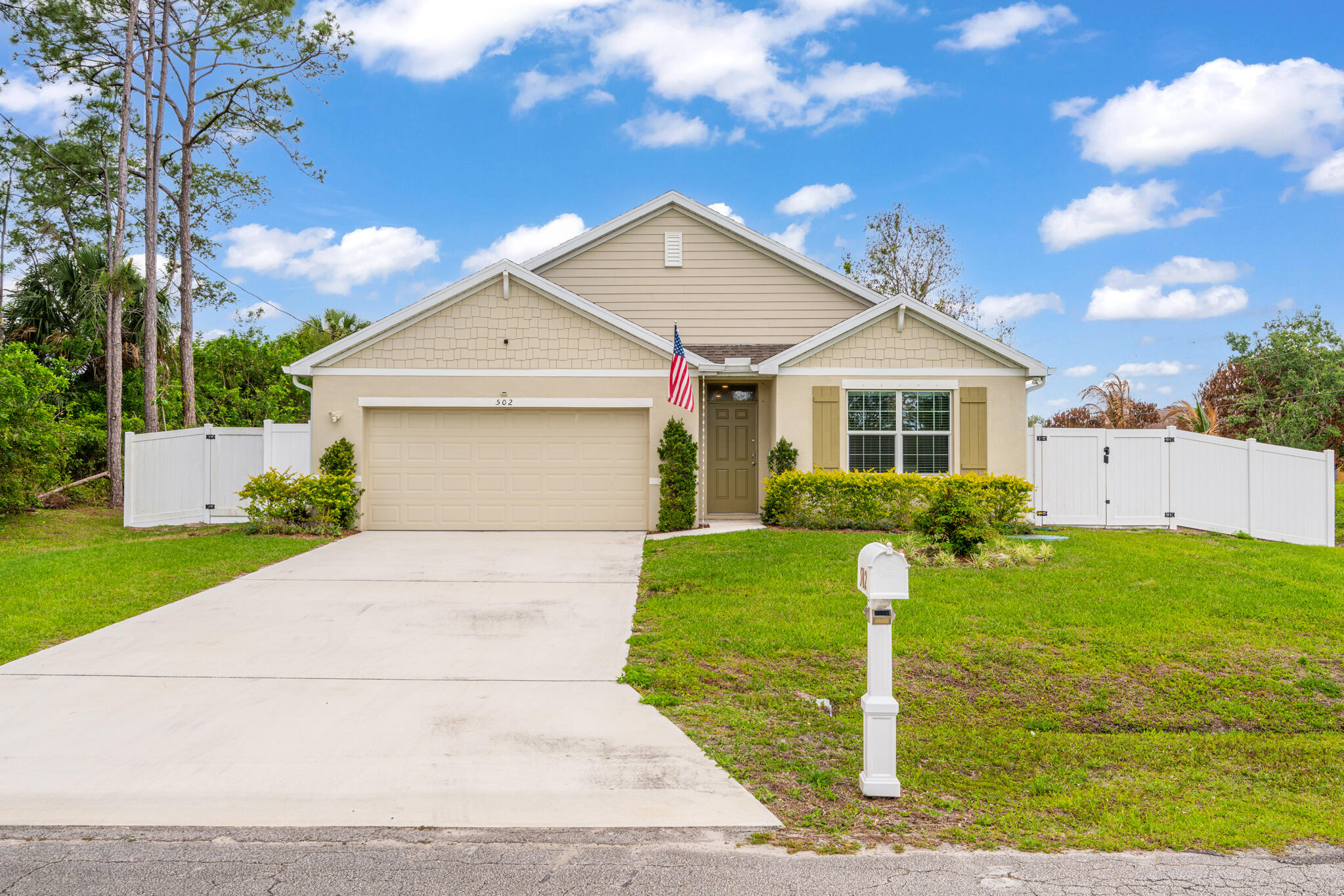 PORT ST LUCIE SECT 25 REPLAT OF LOT 11 BLOCK 24 - Residential