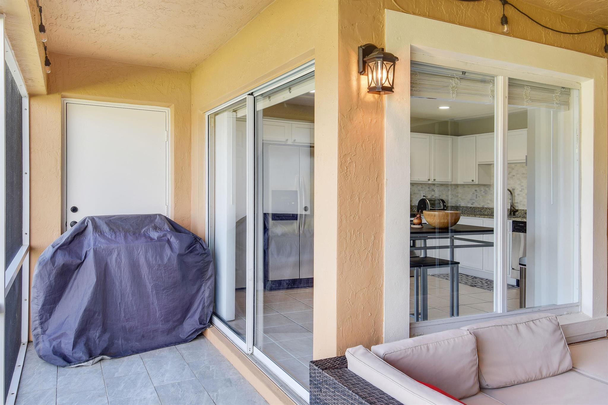 RENAISSANCE SEC 4 2 - Residential Lease