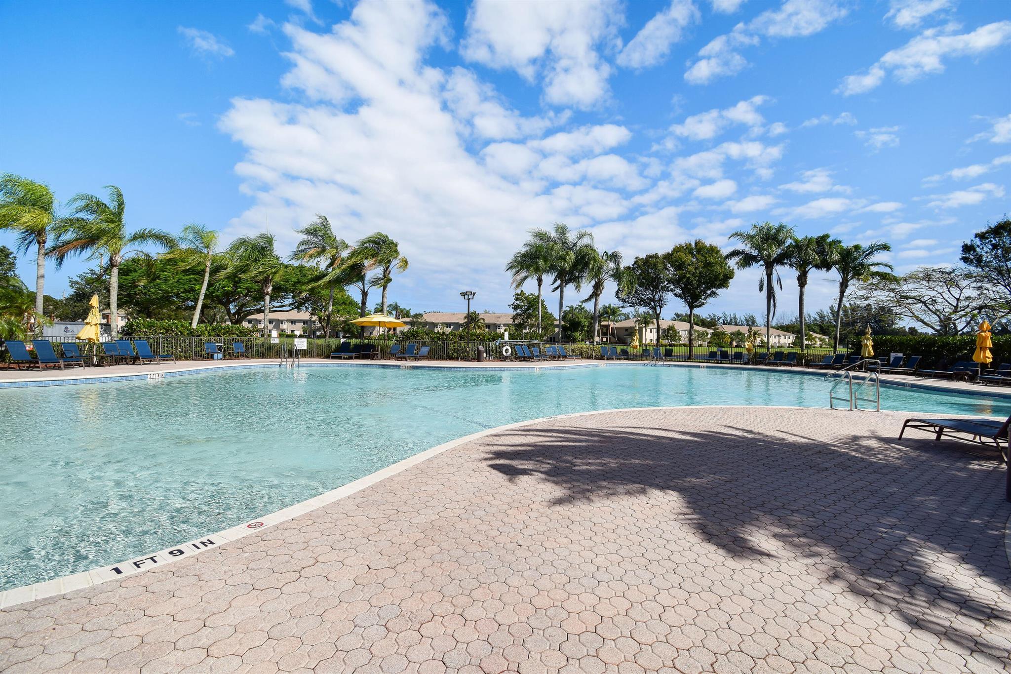 RENAISSANCE SEC 4 2 - Residential Lease