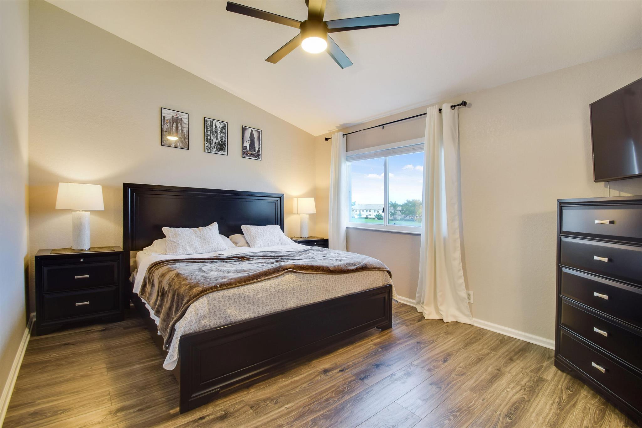 RENAISSANCE SEC 4 2 - Residential Lease