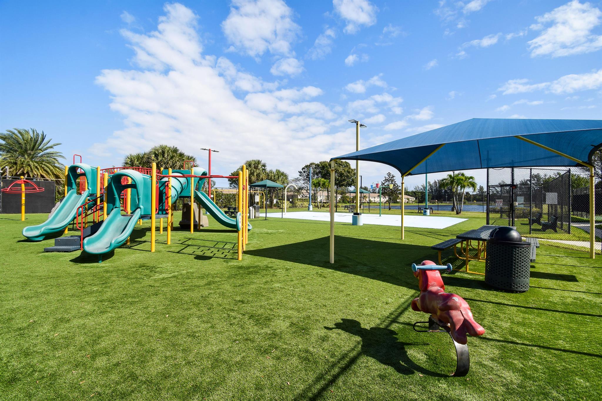 RENAISSANCE SEC 4 2 - Residential Lease