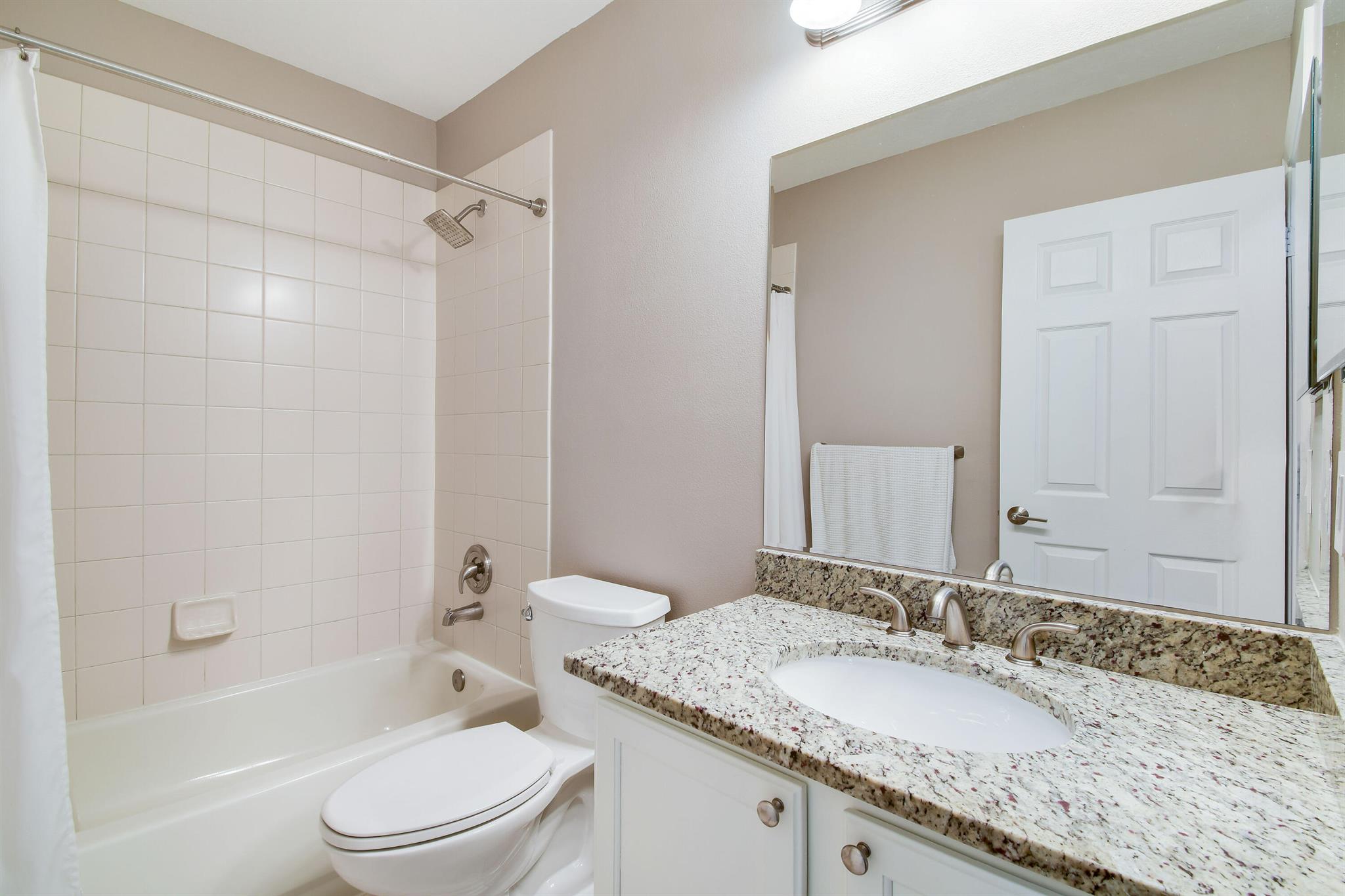 RENAISSANCE SEC 4 2 - Residential Lease