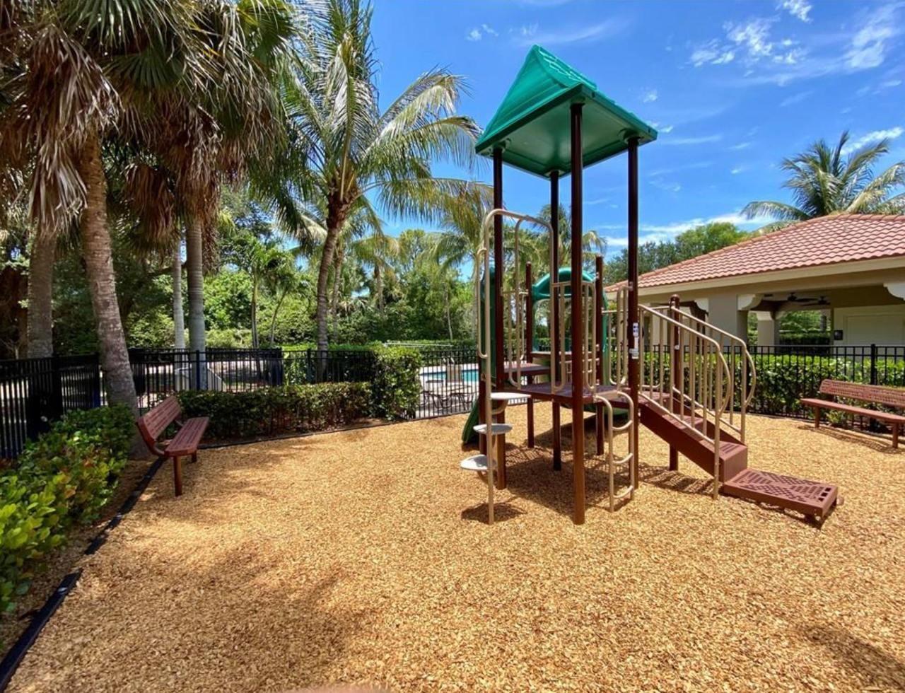 Capistara PUD - Residential Lease