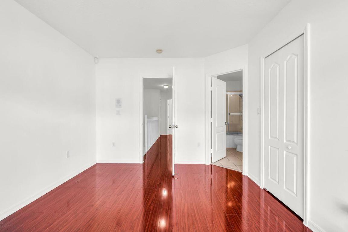 MELROSE POINT CONDO - Residential Lease