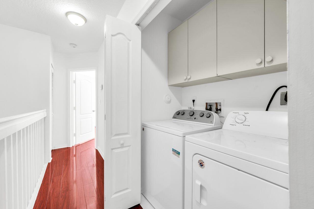 MELROSE POINT CONDO - Residential Lease