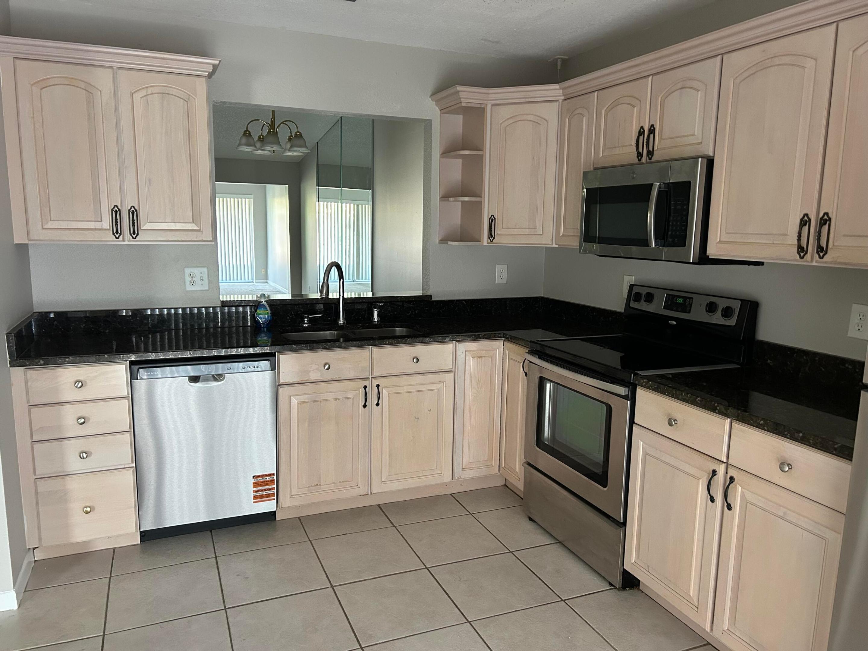 VILLAS AT LUCERNE LAKES I - Residential