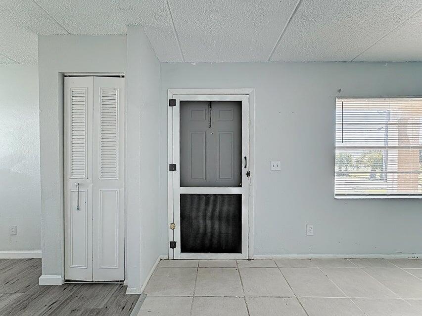 PALM GARDENS CONDO CB 3 PGS 9-11 BLDG 694 - Residential Income