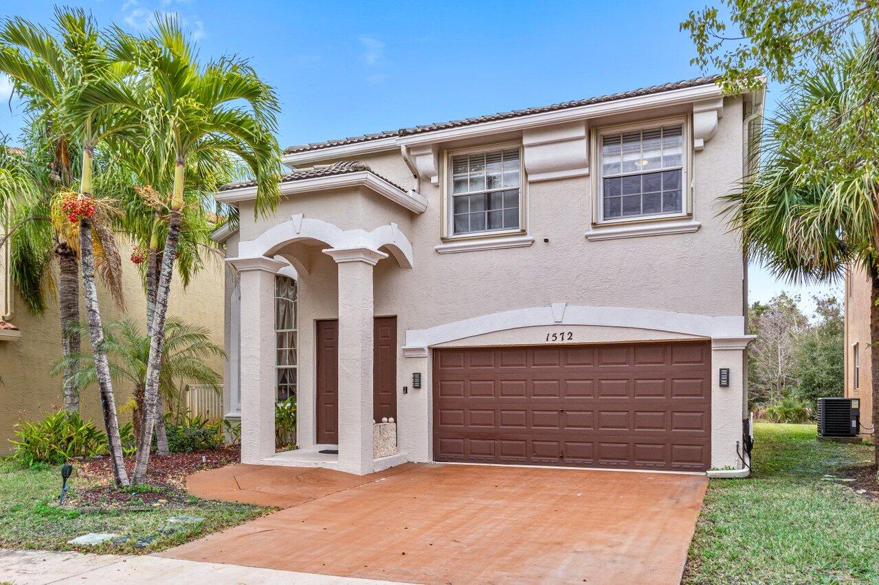1572 Briar Oak Drive