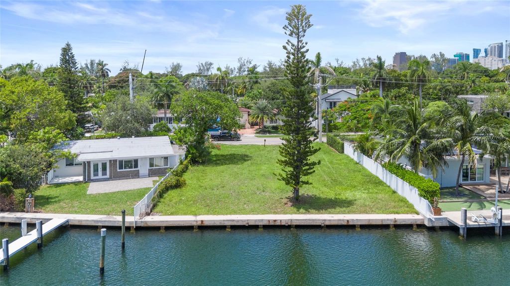 Photo of 1248 Cordova Road, Fort Lauderdale, FL 33316 (MLS # F10523630)