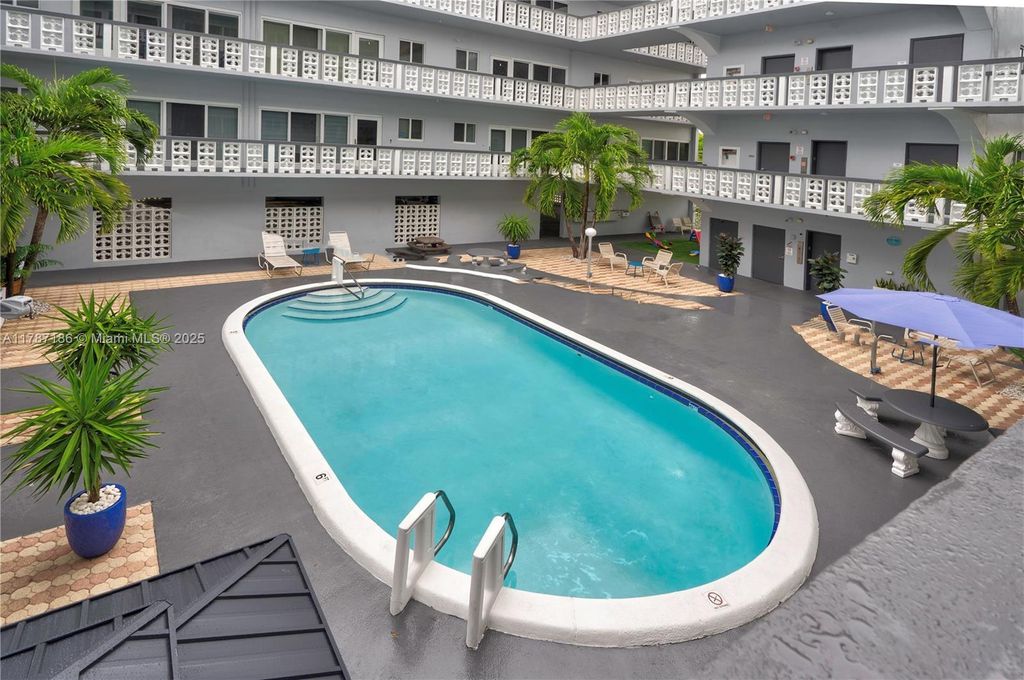 Photo of 1818 Rodman Street #2c, Hollywood, FL 33020 (MLS # B26050406)