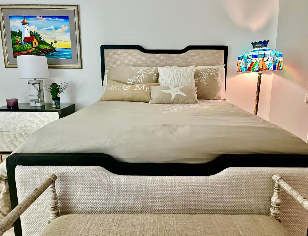 BARCLAY CONDO - Residential Lease