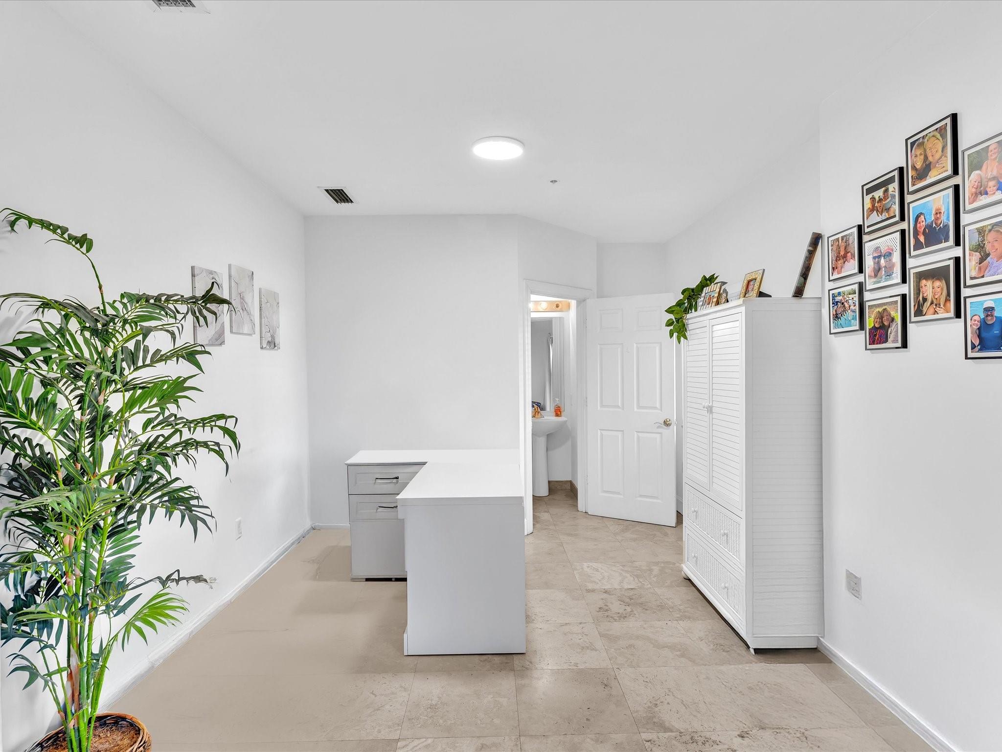 Soigne 76-10 B - Residential Lease