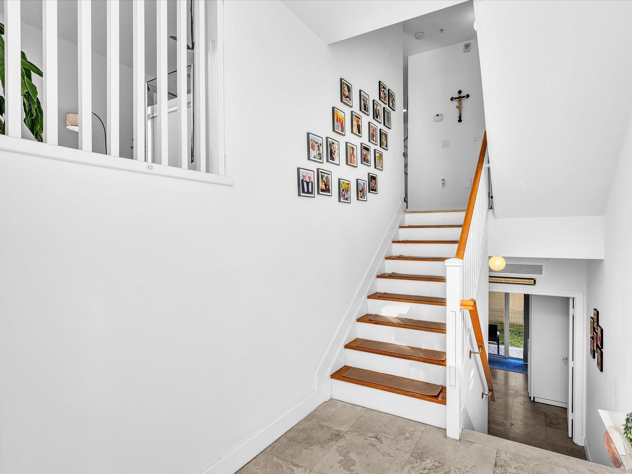 Soigne 76-10 B - Residential Lease