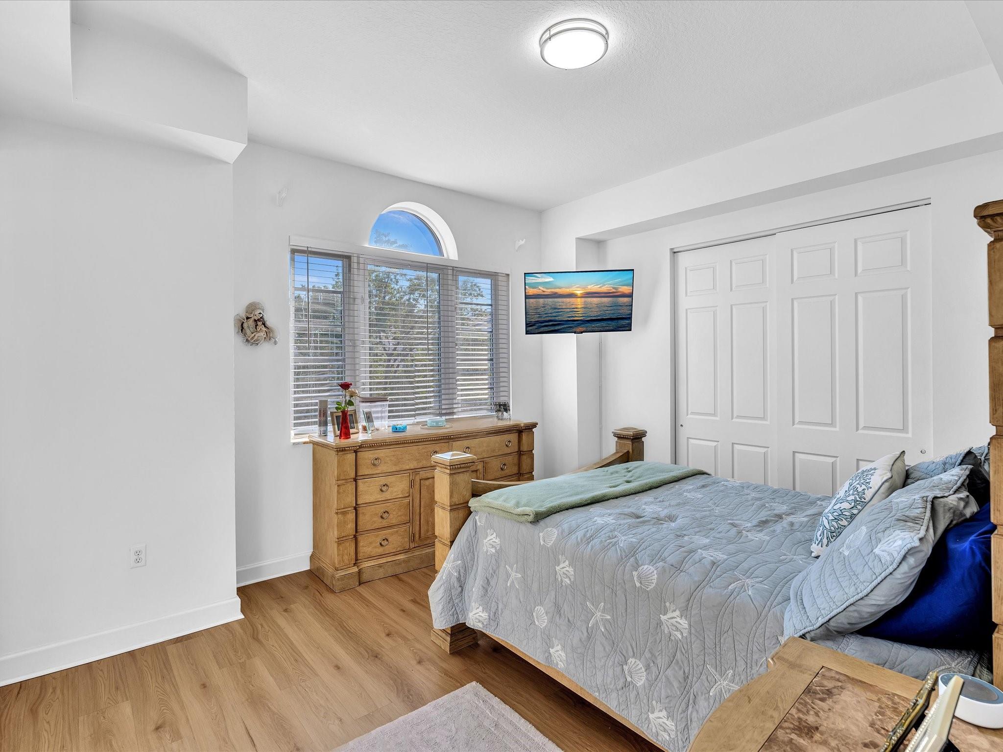 Soigne 76-10 B - Residential Lease