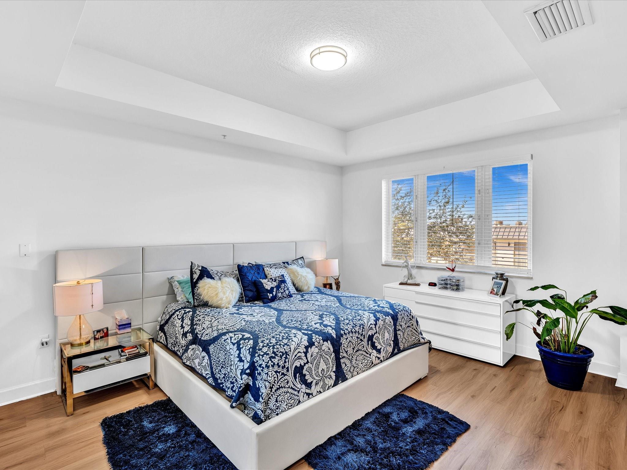 Soigne 76-10 B - Residential Lease