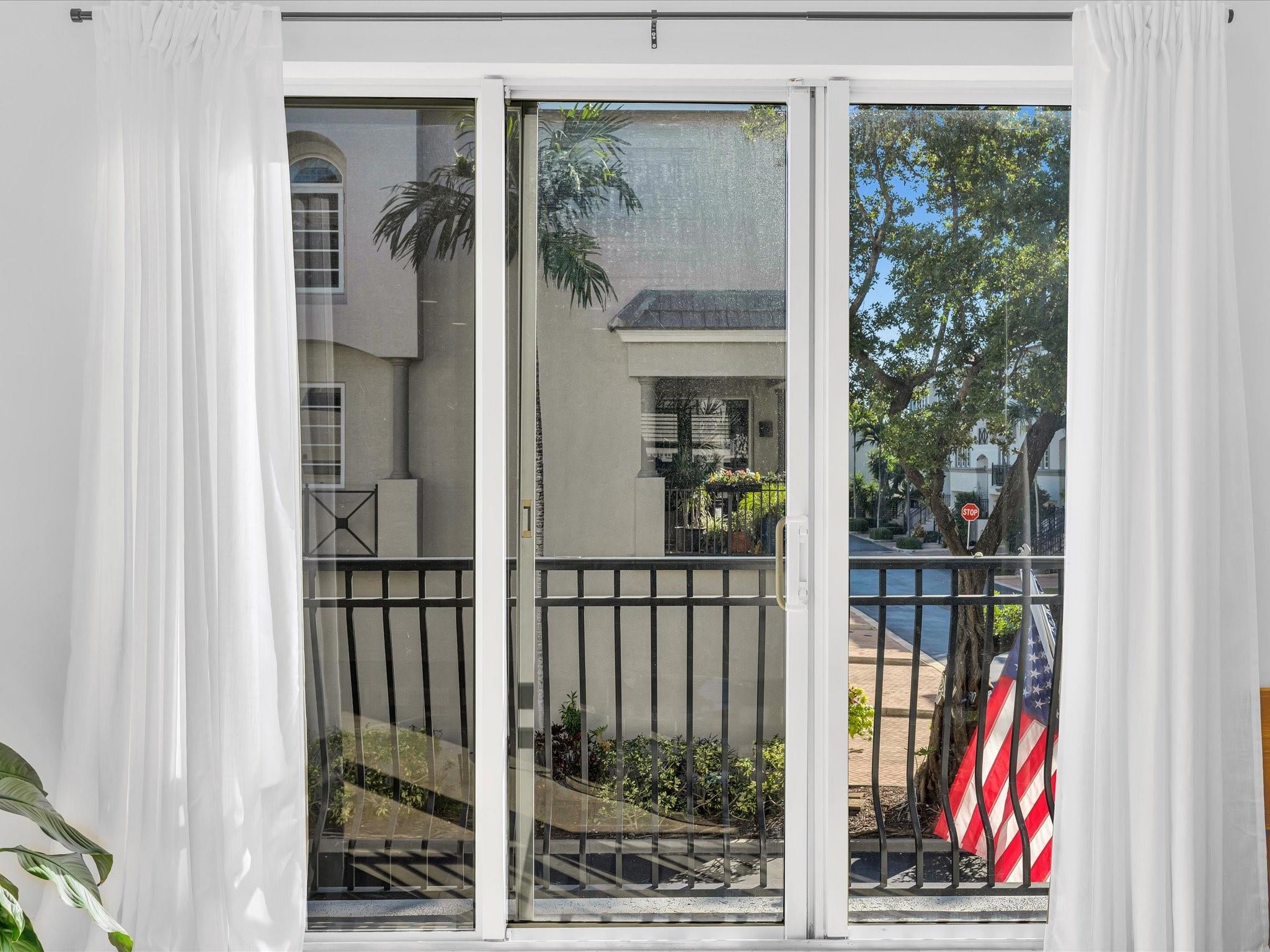 Soigne 76-10 B - Residential Lease