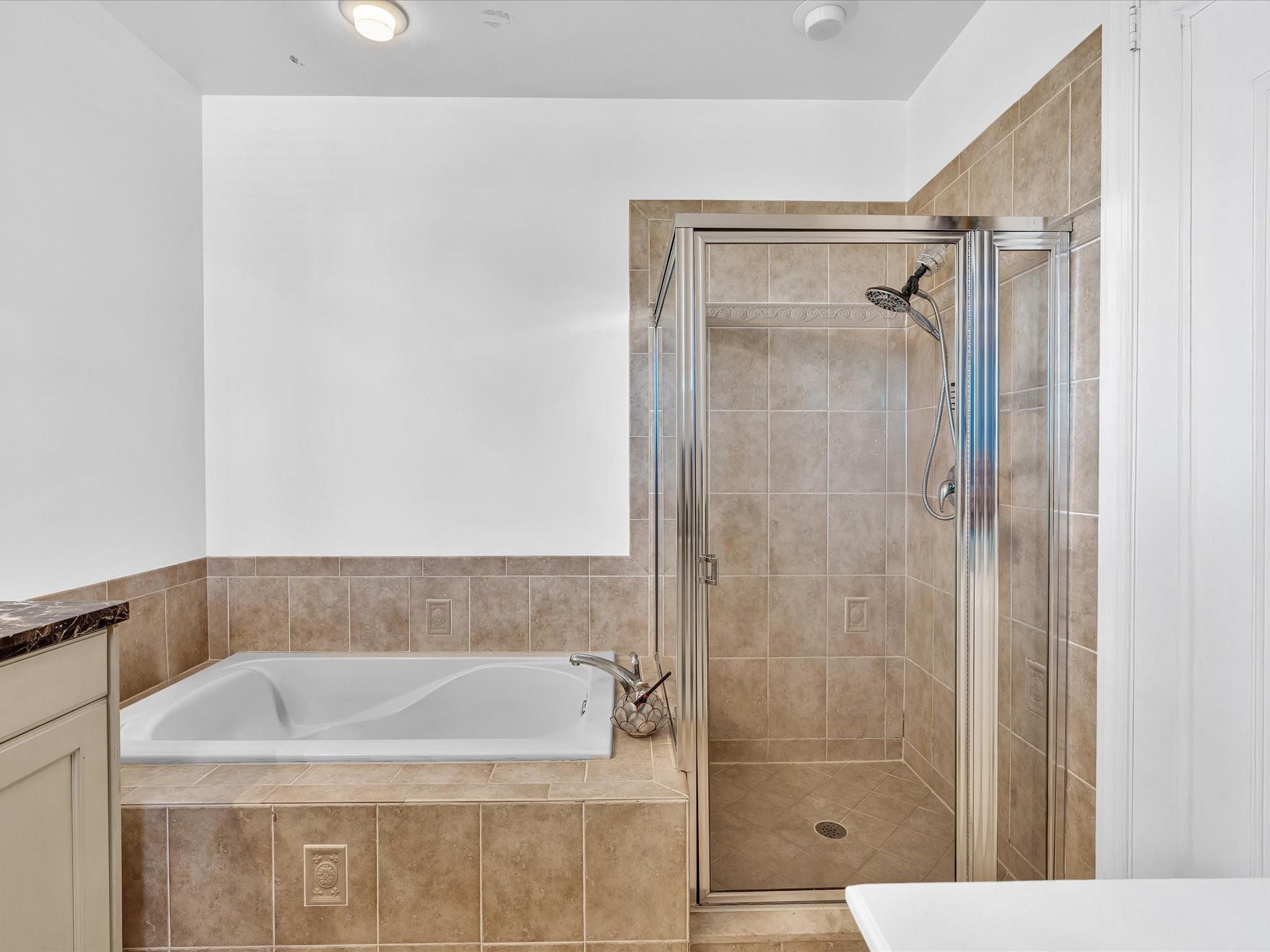 Soigne 76-10 B - Residential Lease